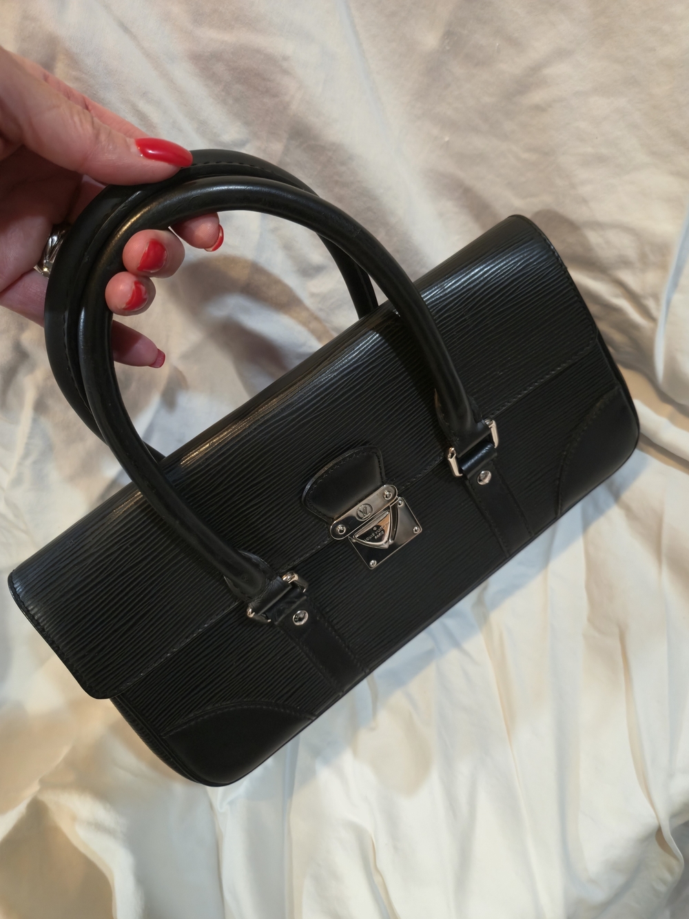 Louis Vuitton Epi Segur PM Black Top-Handle Satchel with Silver Hardware - Picture 9 of 12
